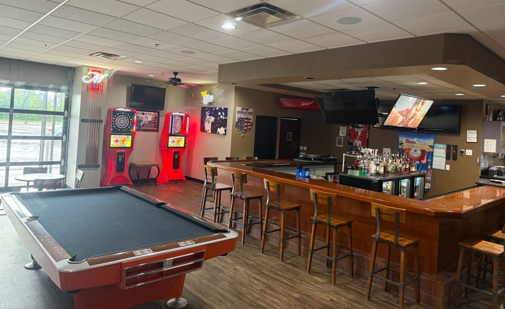 cocktail bar